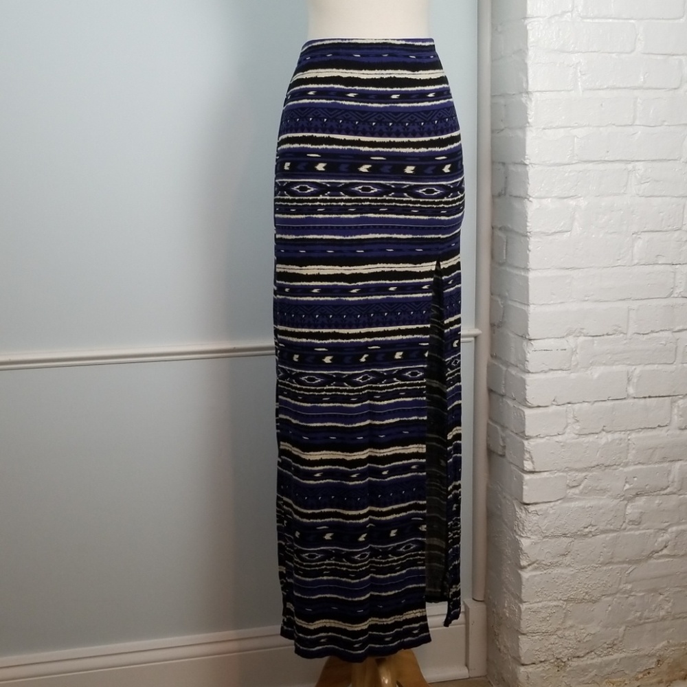 Forever 21 aztec maxi skirt